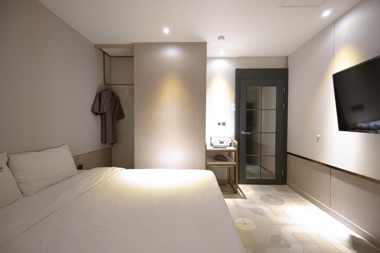 Hound Hotel Seomyeon-Beomcheon Пусан Экстерьер фото